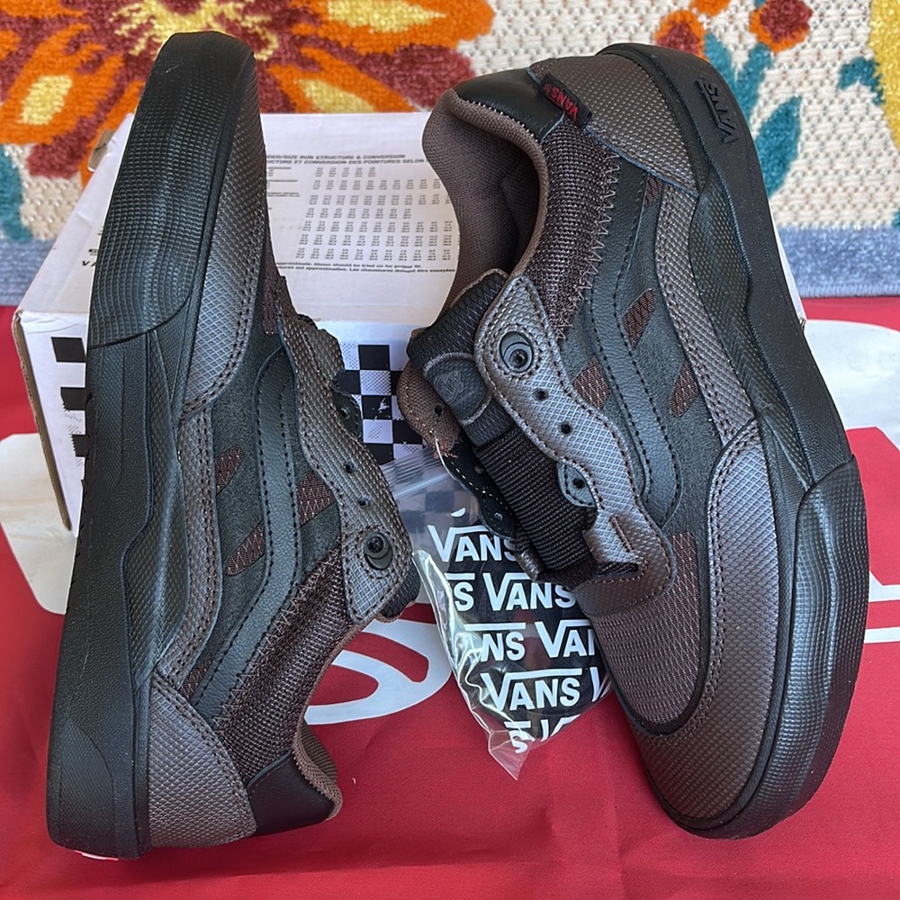 Vans Wayvee
(Justin Henry) Coffebean
VN0A5JIA8AC
Men’s sneakers - athletic shoes - Picture 12 of 16